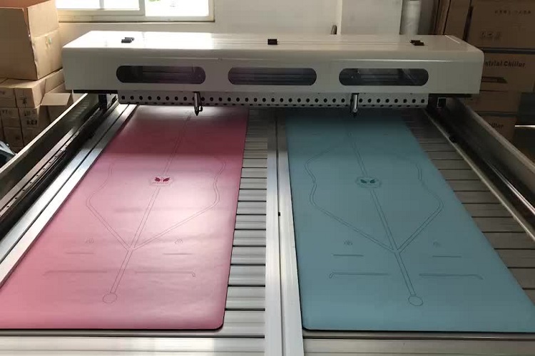 Comment mettre un logo sur un tapis de yoga ?